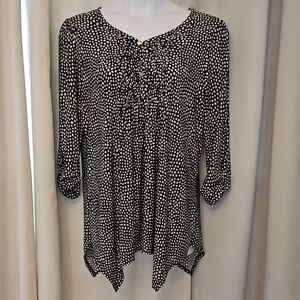 1 XL Cocomo Black and White Dotted Blouse